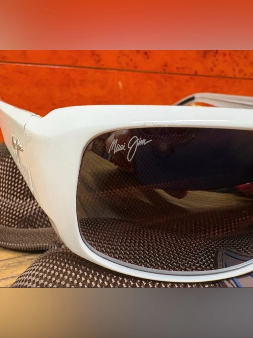 Maui Jim Five Caves MJ283-05 White Maui Rose Polarized Sunglasses + Case